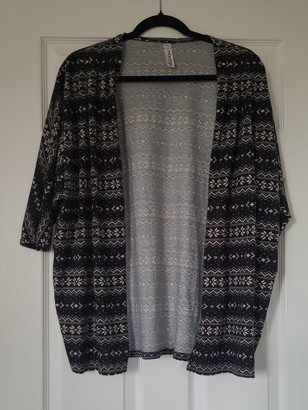 Mixxos Black & Cream Open-Front Patterned Women's Cardigan Sweater